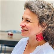 Muy preparada, apasionada, eficaz y con mucha experiencia